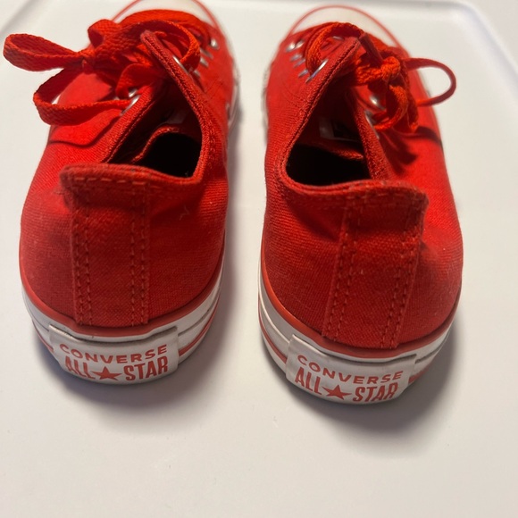 Red Converse - Picture 3 of 7